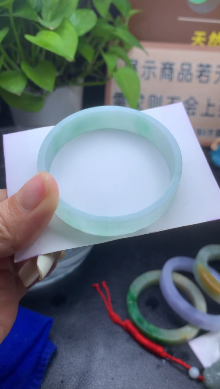 定制翡翠定制未镶嵌53-54公主（有裂漏）