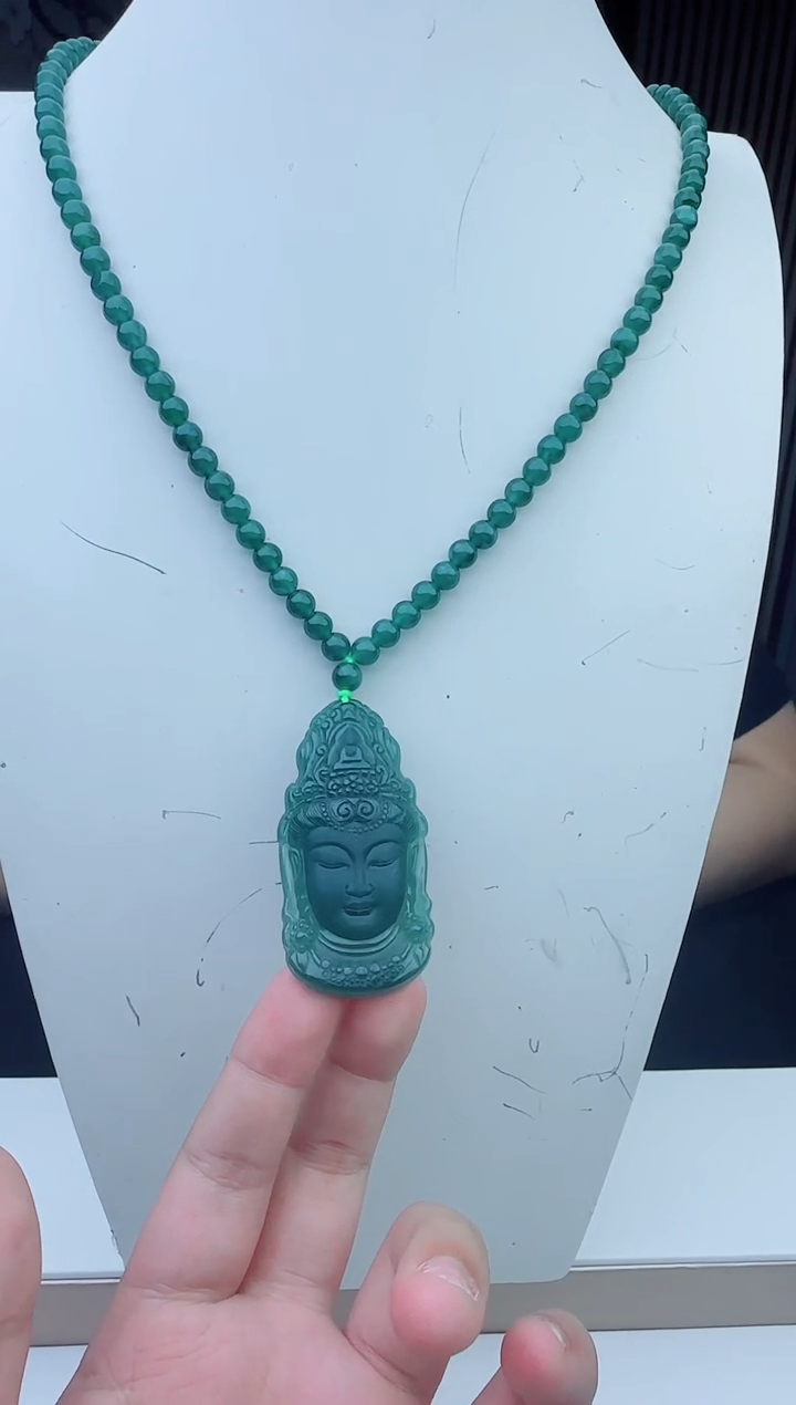 颈饰未镶嵌翡翠多样性发其一