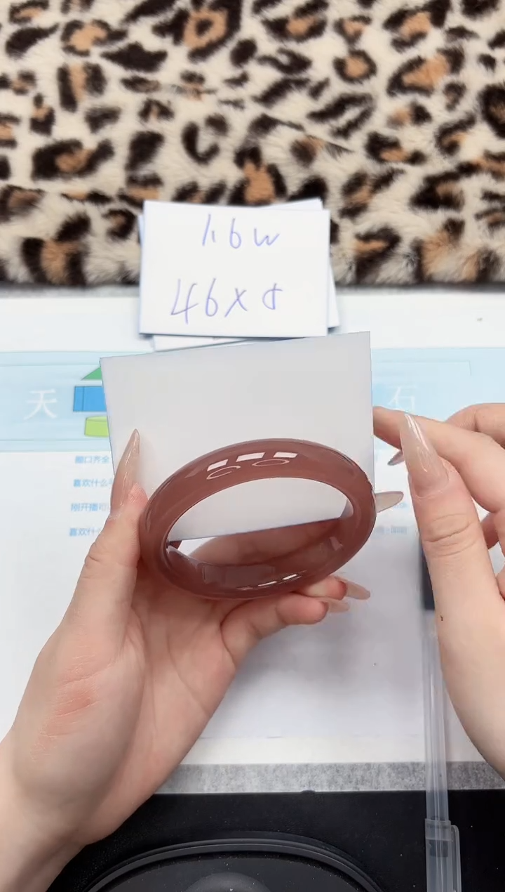 【闪购商品】石英质玉手镯未镶嵌262-60