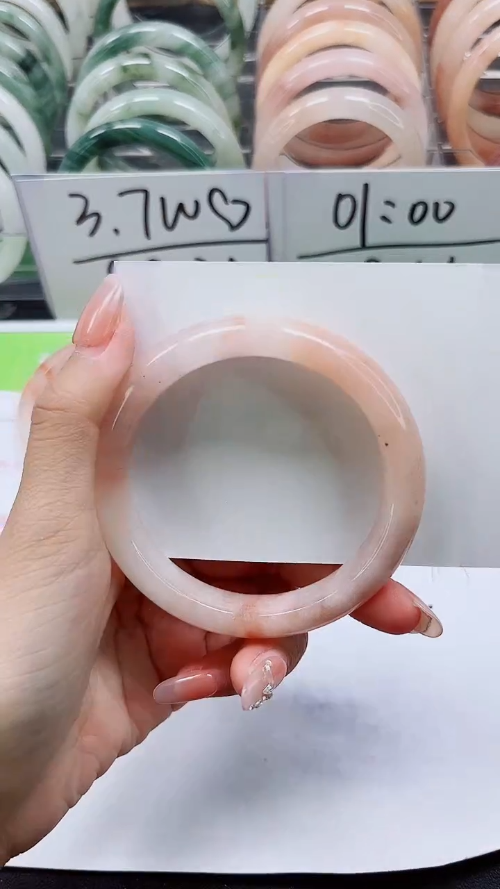 【闪购商品】石英质玉手镯未镶嵌A258-57/58