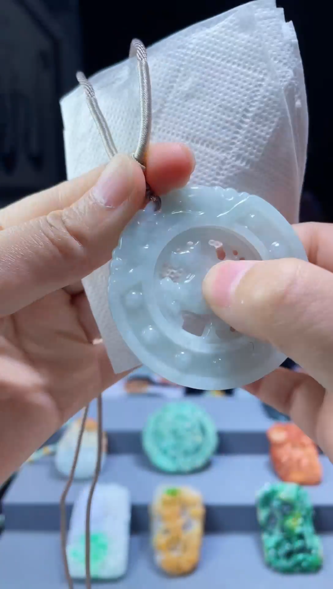 吊坠(赠链)未镶嵌翡翠翡翠