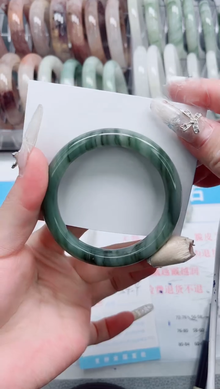 【闪购商品】石英质玉手镯未镶嵌A193-54.4