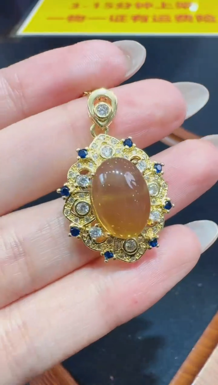 【闪购商品】琥珀吊坠(不含链)合金发一件