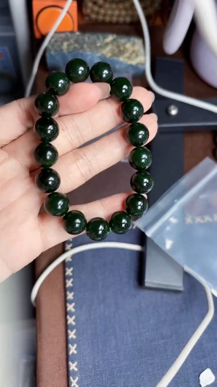 颈饰未镶嵌和田玉和田玉