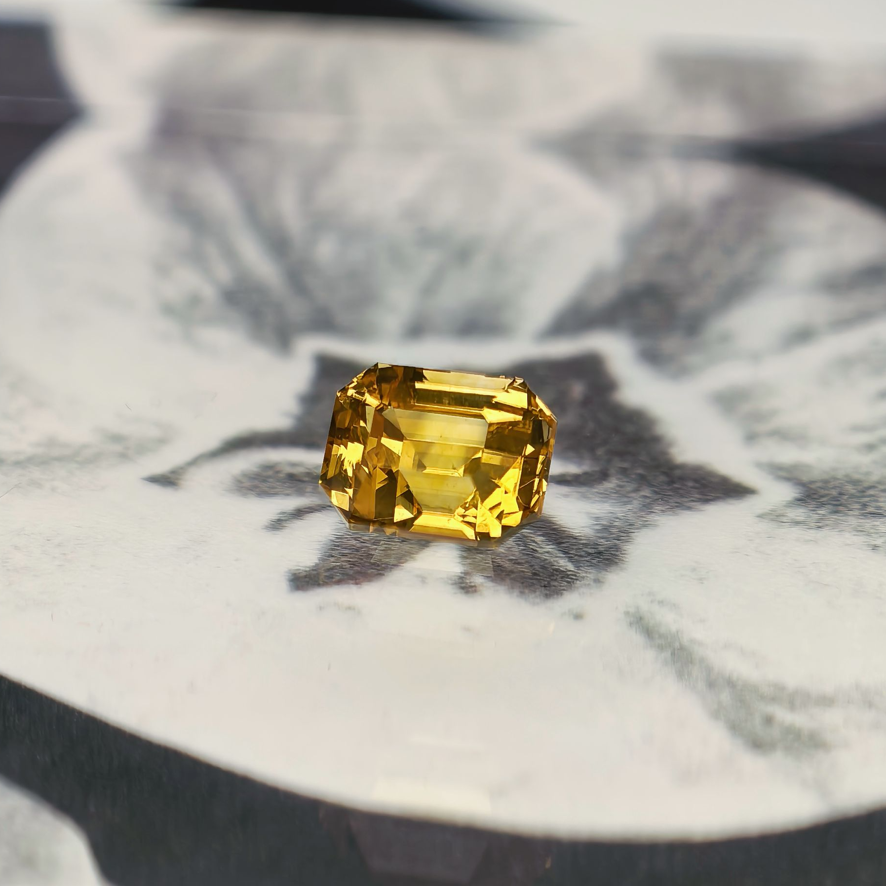 1.55ct天然金丝雀黄色蓝宝石裸石珠宝定制