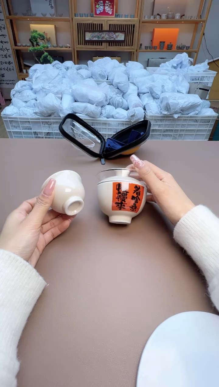 【闪购商品】摆件瓷制品S1111111111111