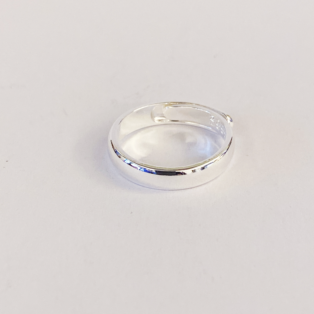  编号54  轻奢光面戒指女款情侣w