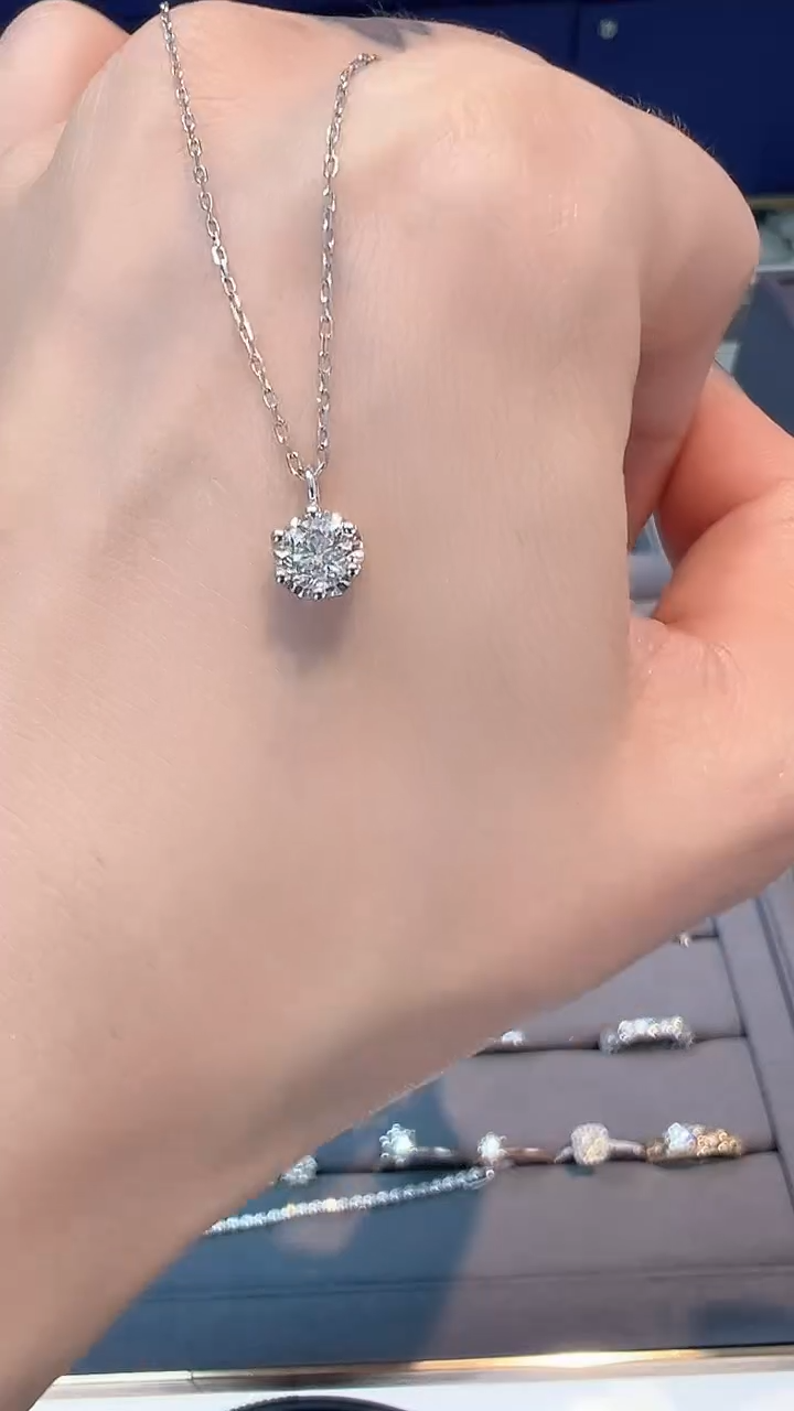 【闪购商品】钻石项链18K金镶嵌多样性发一