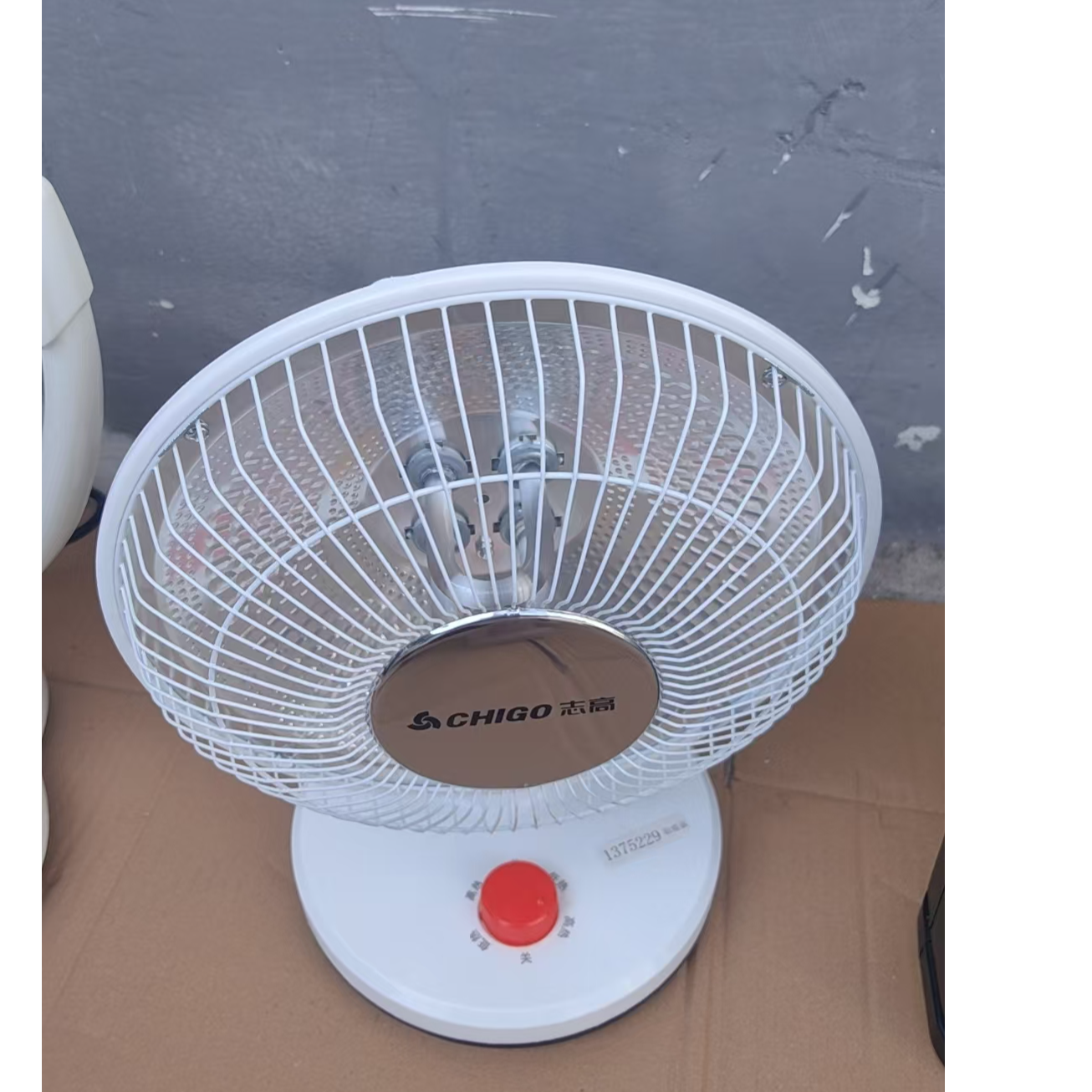 9新 Chigo/志高 （二手）华南仓取暖器 功能完好
