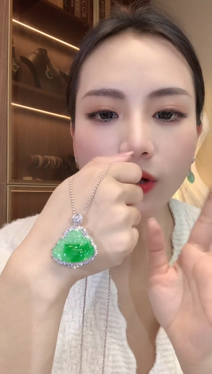 【闪购商品】翡翠吊坠(不含链)18K金镶嵌D41