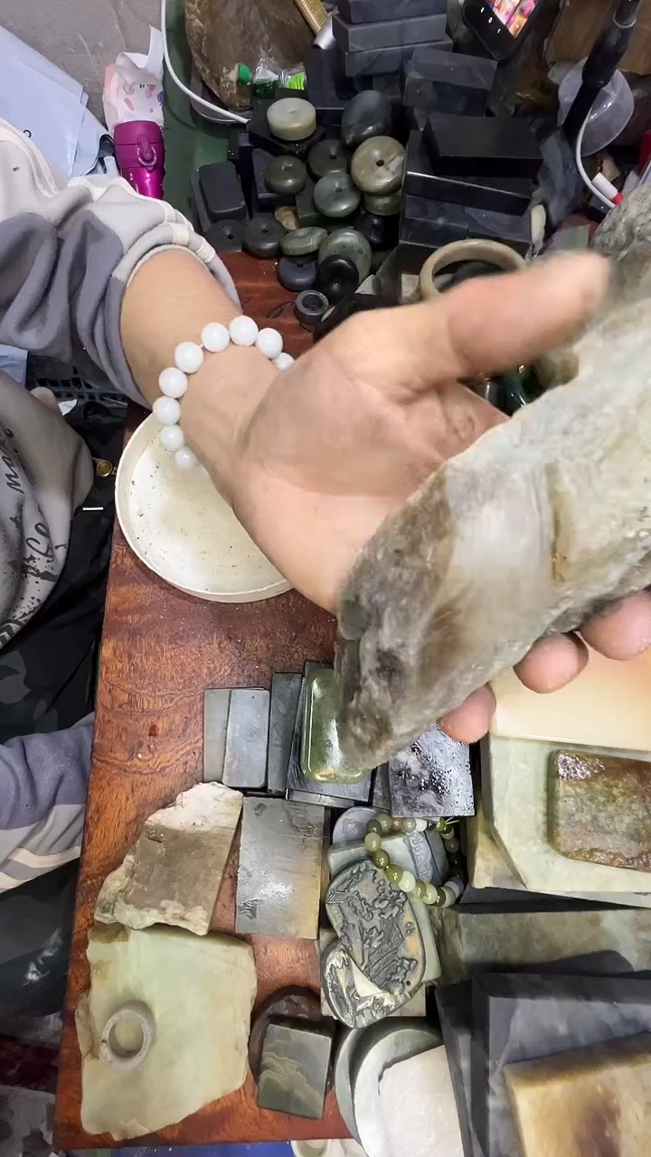 未镶嵌和田玉珠宝半成品1