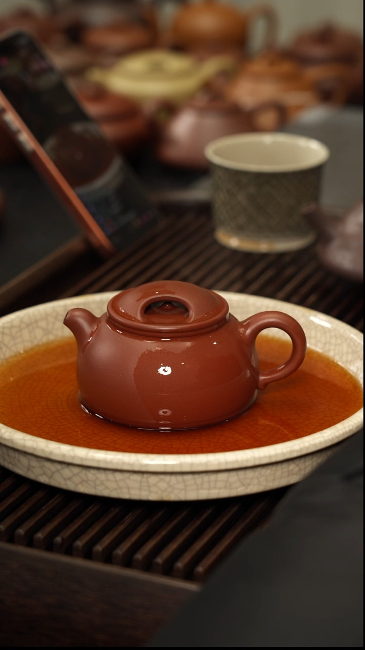 茶壶紫砂【预定一个月交货】超精工玉牛壶140cc红皮龙