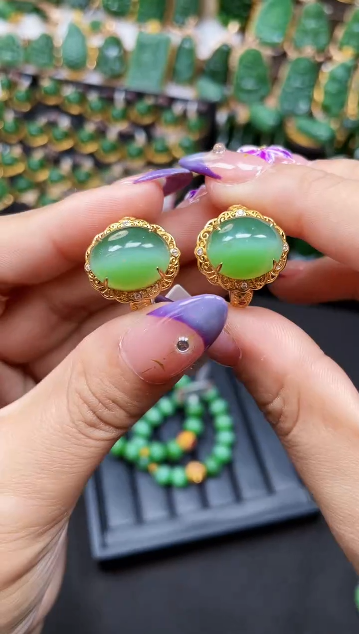 【闪购商品】和田玉戒指18K金镶嵌多样性发一