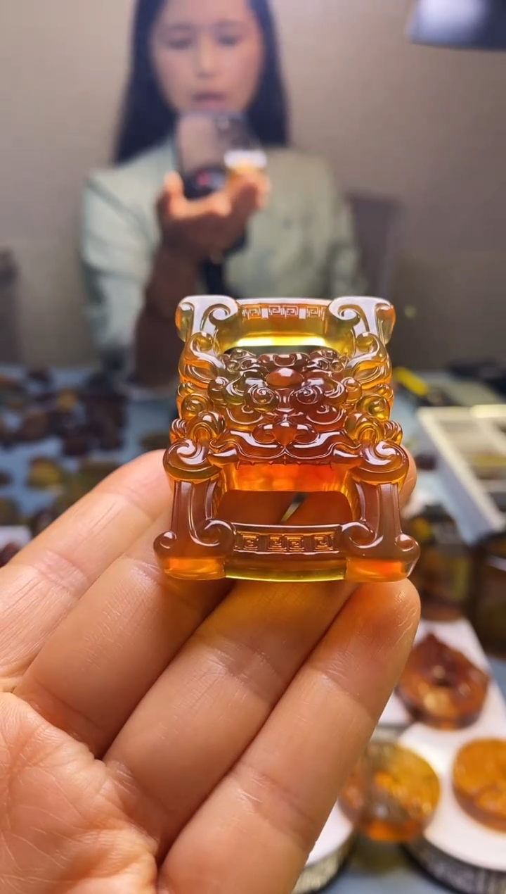 琥珀颈饰未镶嵌SN59-98（经书扣）