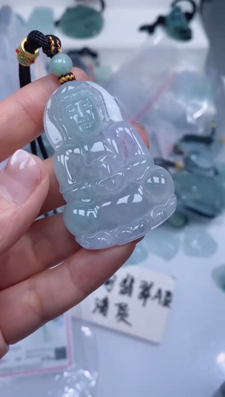 颈饰未镶嵌翡翠吊坠