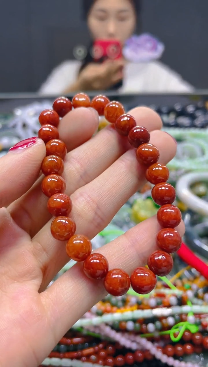 颈饰未镶嵌翡翠8MM/T/翡翠A货，一件也是批发价
