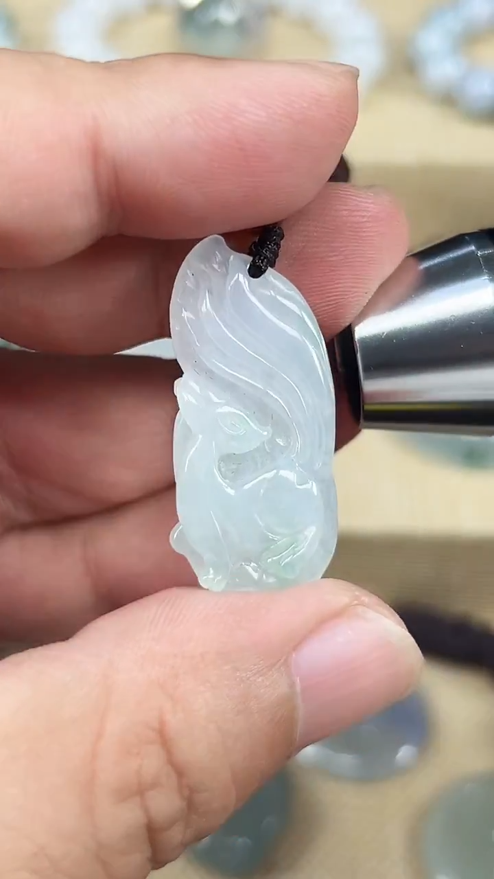 颈饰未镶嵌翡翠天然缅A翡翠