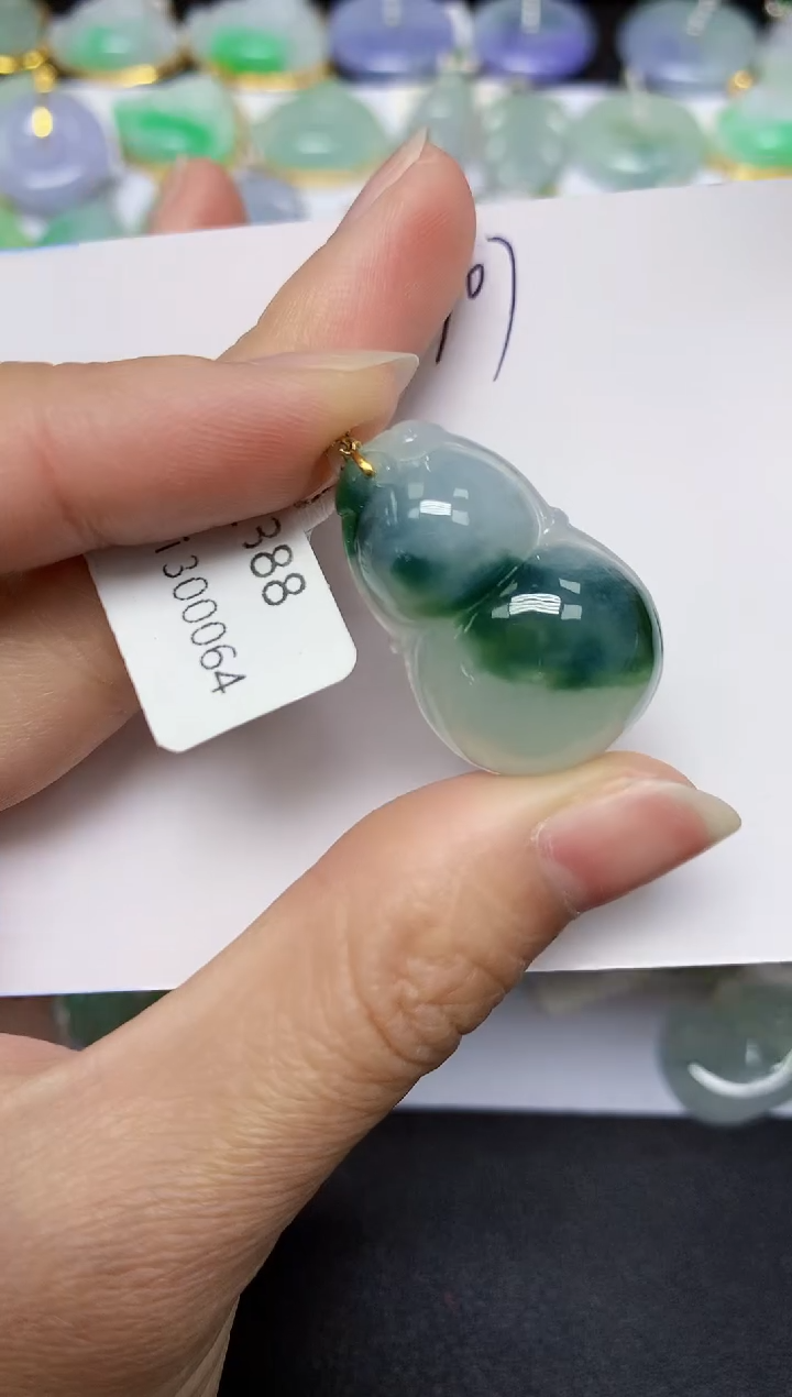 【闪购商品】翡翠18K金镶嵌颈饰天然翡翠A货