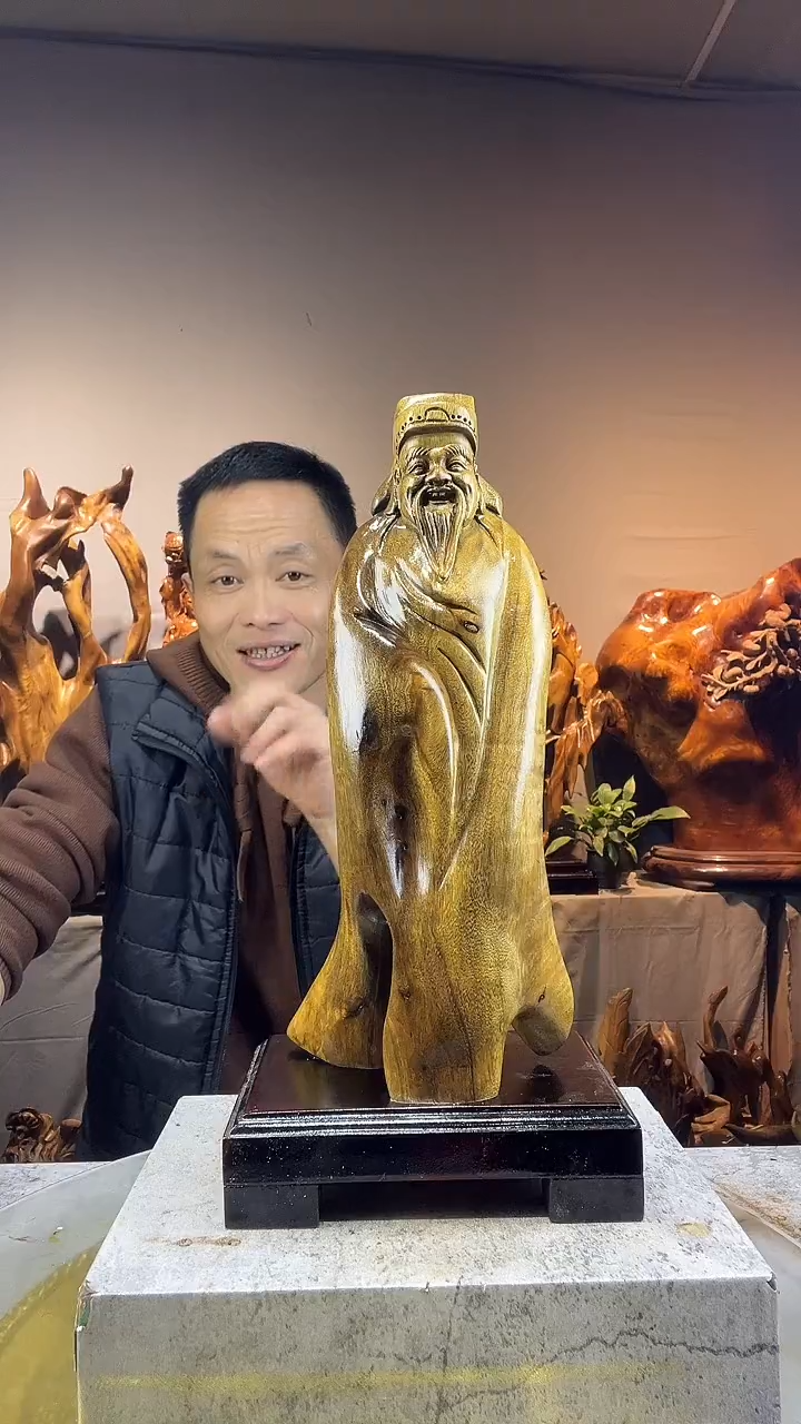 金丝楠储****赁小叶桢楠随行摆件45