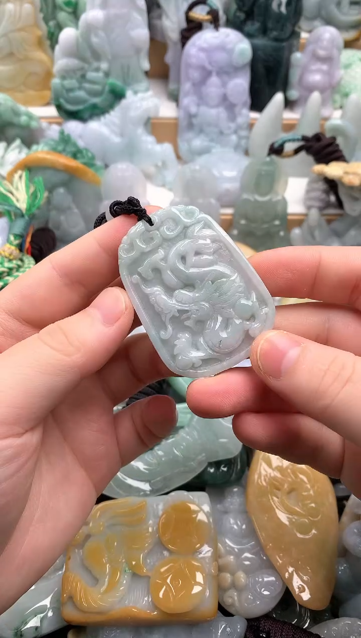 吊坠(不含链)未镶嵌翡翠1