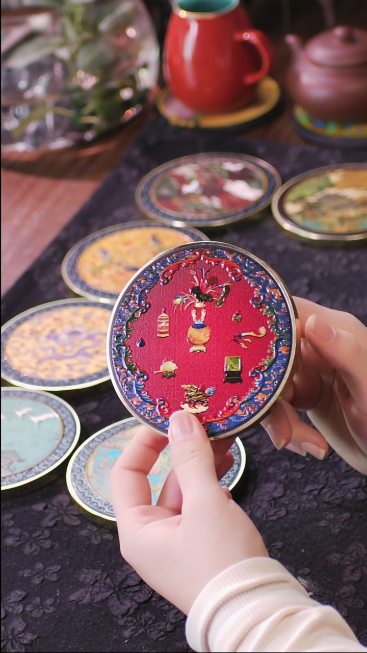 壹藏贰宝八宝嵌图案铜圈杯垫一片