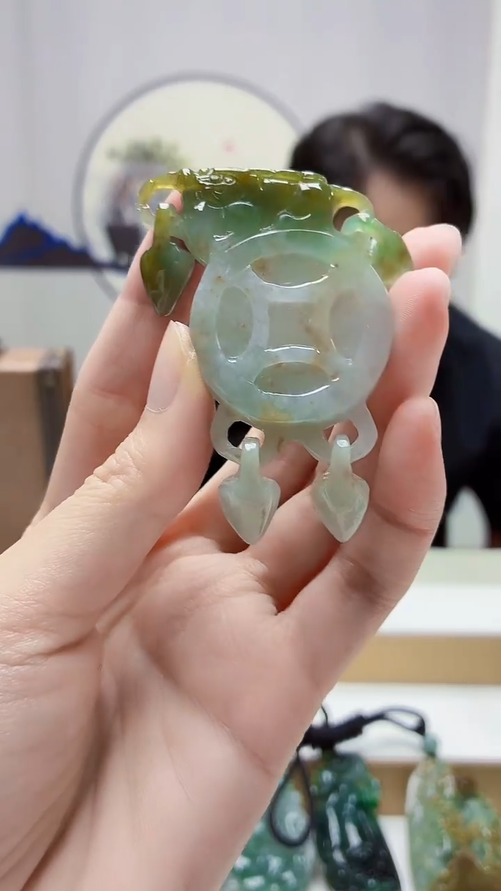 未镶嵌定制翡翠5060zm-毛货挂件61环环相扣