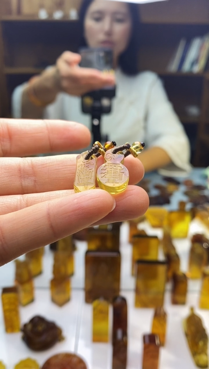 琥珀颈饰未镶嵌SN71-62（紫薇讳*2）