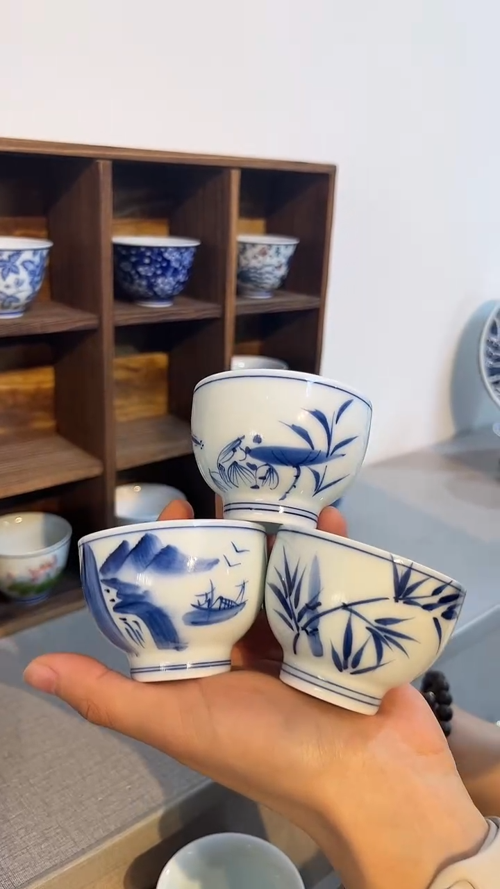 景德镇高温瓷三只手绘品茗杯