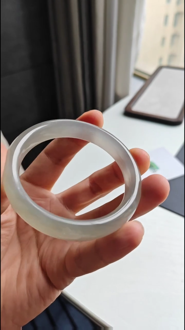 未镶嵌手镯和田玉和田玉手镯未镶嵌