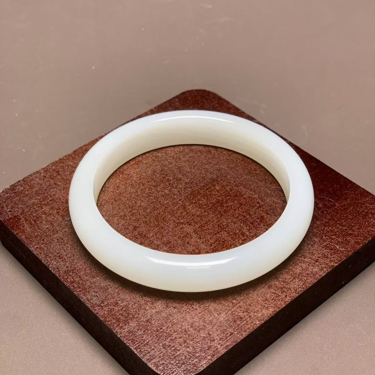 F002珠宝玉石精选玉化壳类手镯