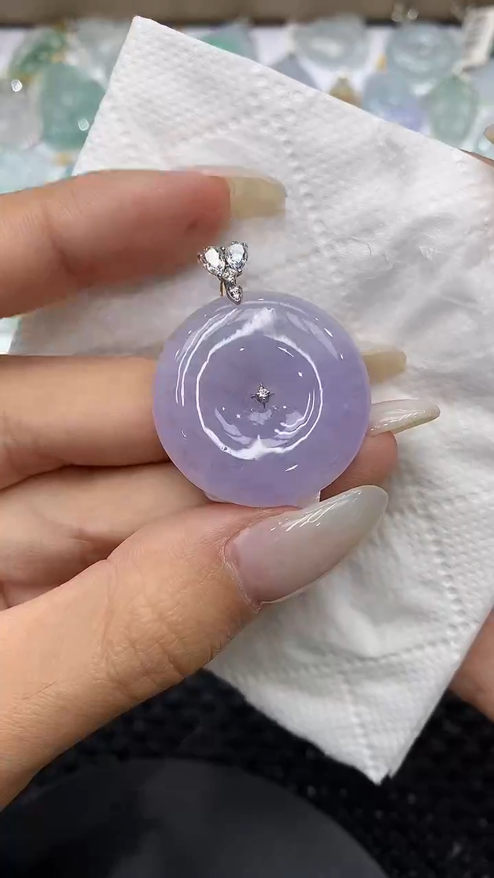 颈饰18K金镶嵌翡翠111111111111