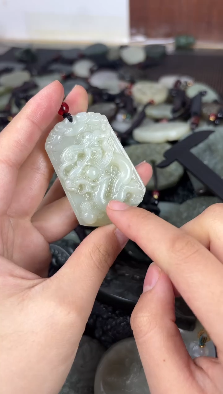 【闪购商品】和田玉颈饰未镶嵌1