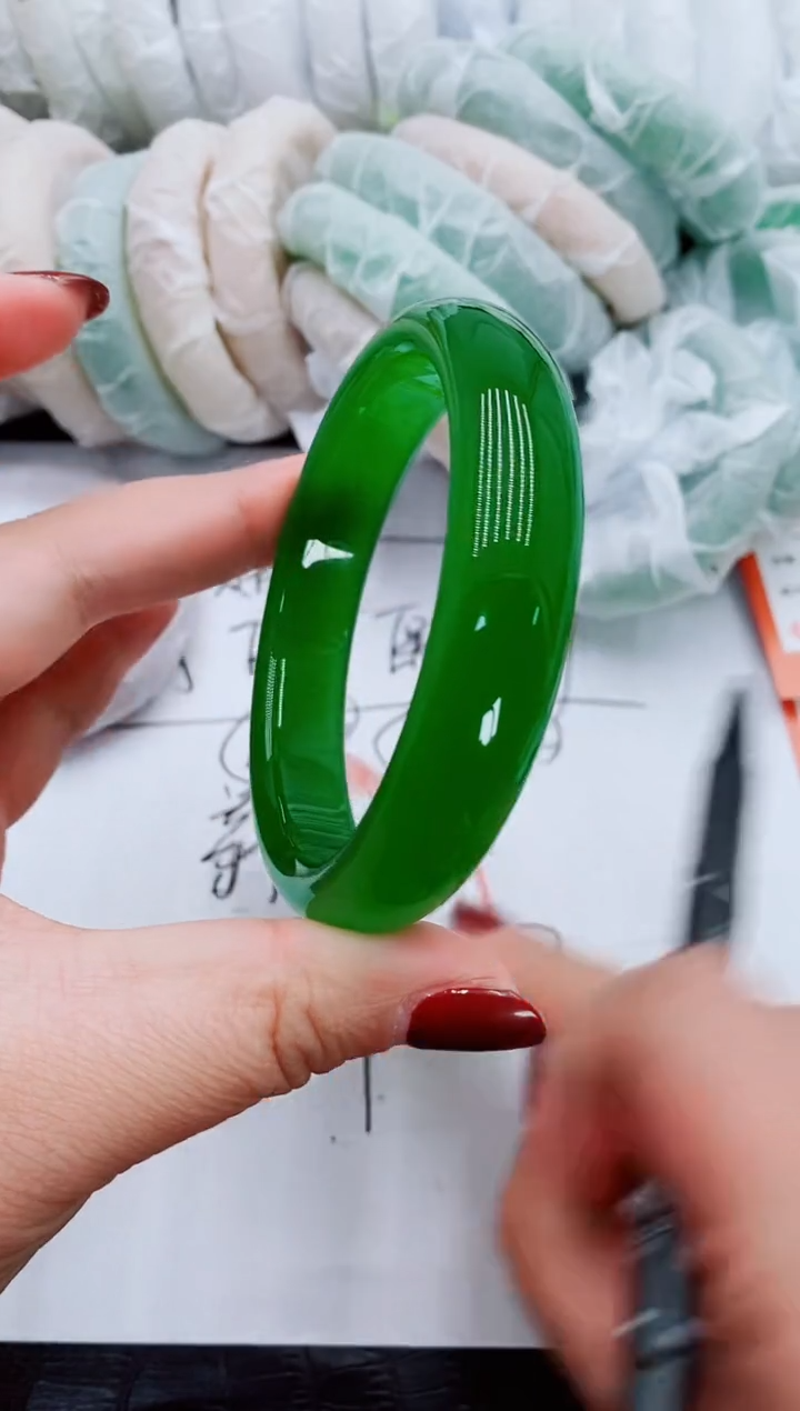 【闪购商品】石英质玉手镯未镶嵌Q182-62-63