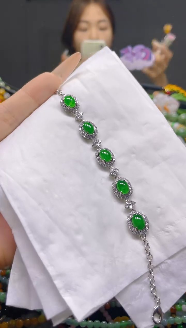 翡翠未镶嵌颈饰/J/翡翠A货，一件也是批发价