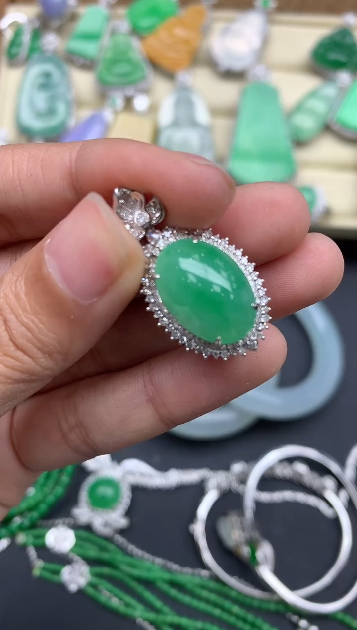 【闪购商品】翡翠颈饰18K金镶嵌133-中国好珍宝