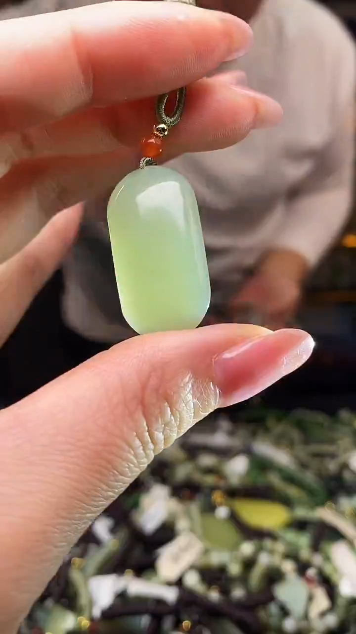 颈饰未镶嵌和田玉多样性发货，拍一发一