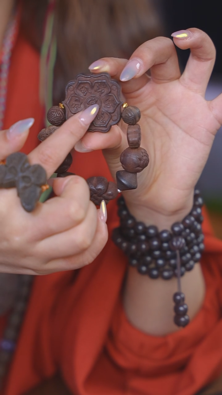 【闪购商品】泥塑念慈六字真言 次第花开 生命香方多宝手串