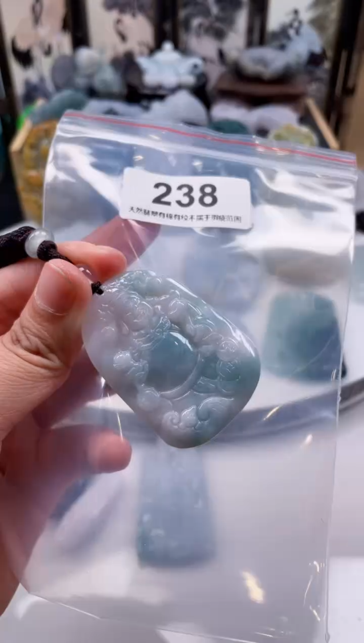 【闪购商品】翡翠颈饰未镶嵌天然缅甸A货翡翠35238