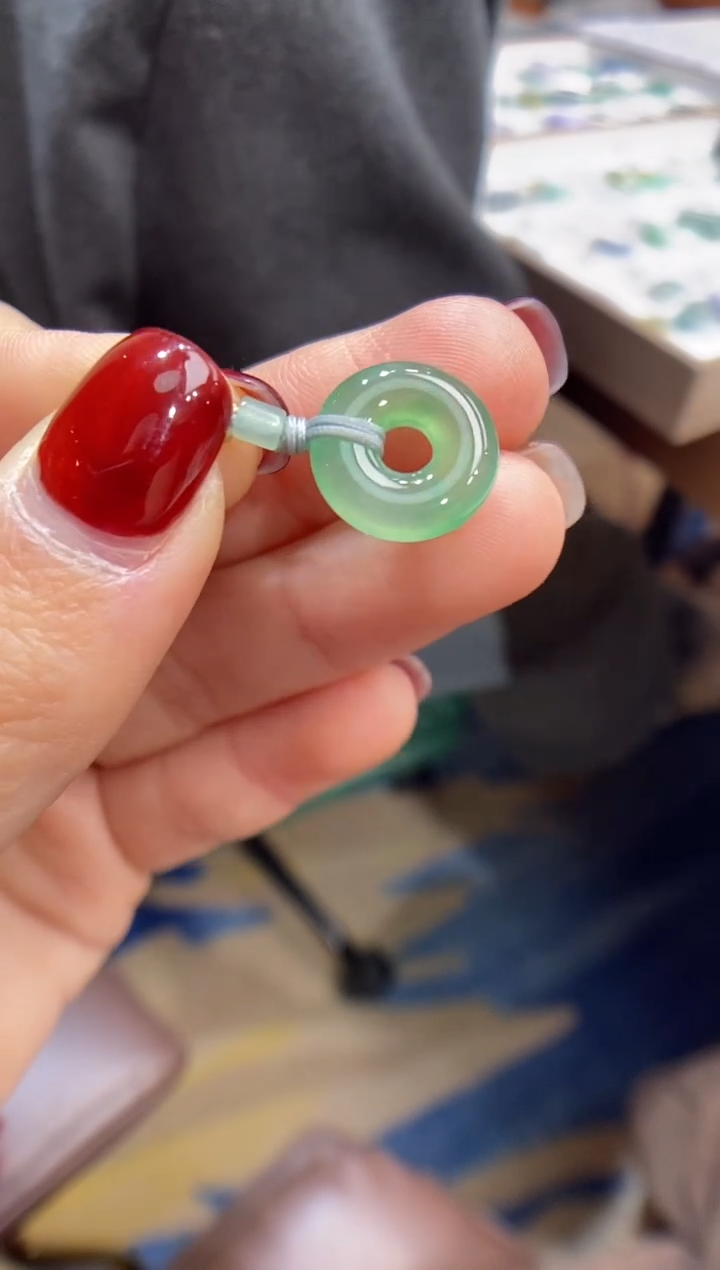 【闪购商品】翡翠颈饰未镶嵌甜甜圈