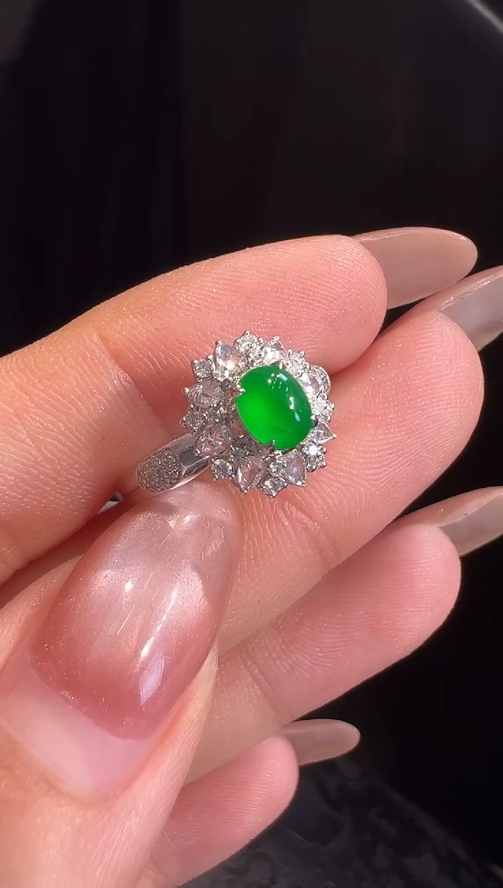 翡翠戒指18K金镶嵌戒指