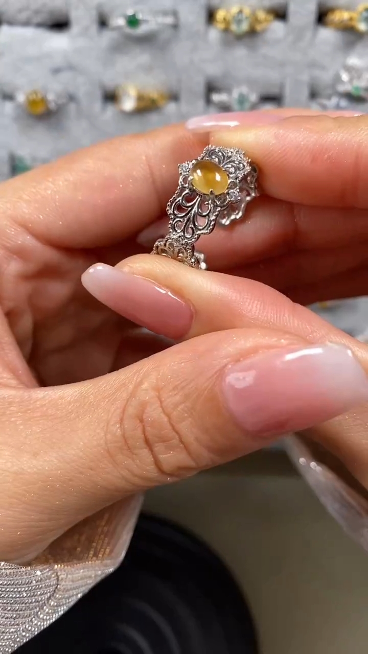 【闪购商品】翡翠戒指银S925镶嵌8284