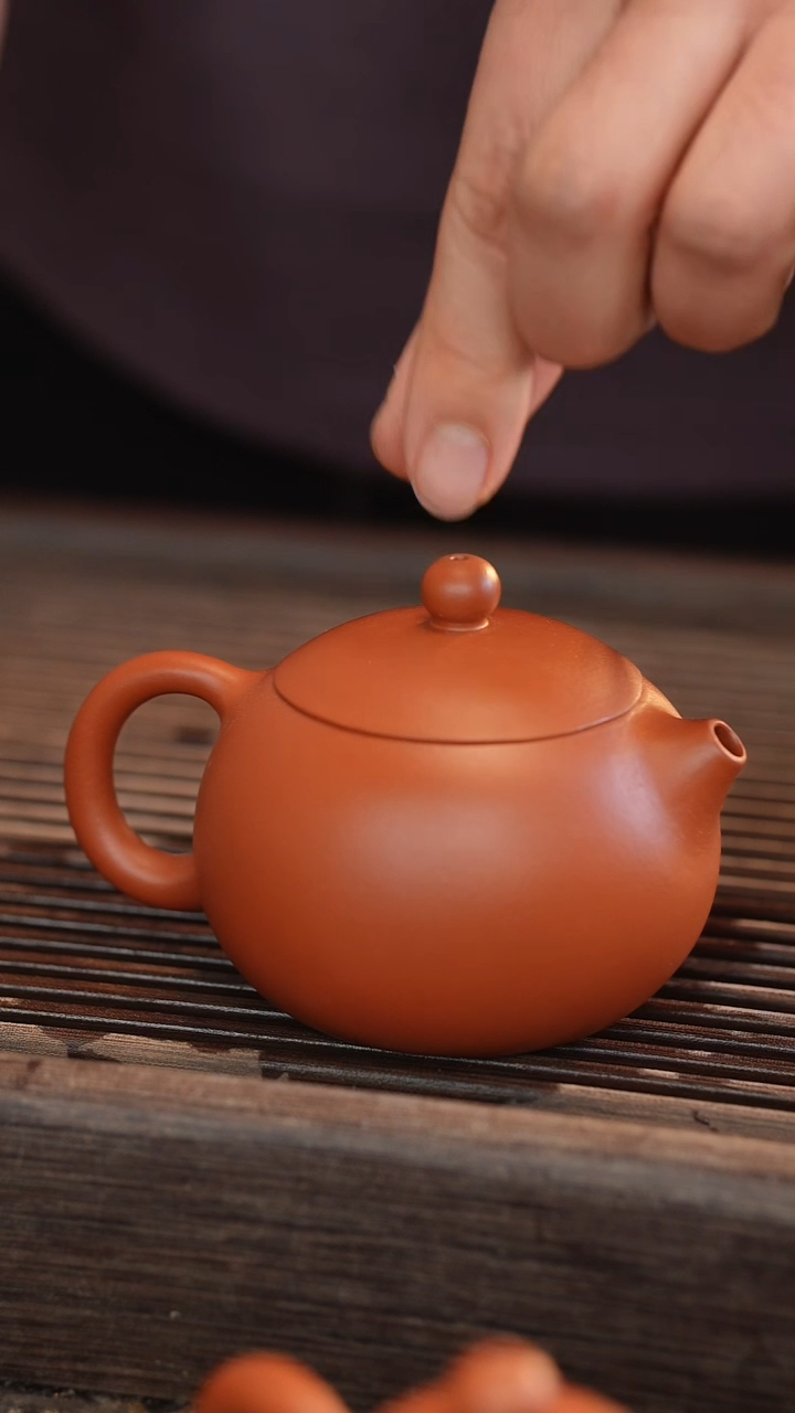 茶壶紫砂西施 朱泥 半手工 200cc