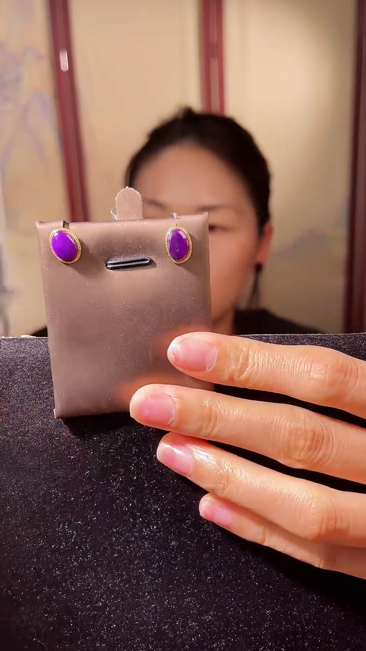 【闪购商品】苏纪石（舒俱来）耳钉18K金镶嵌