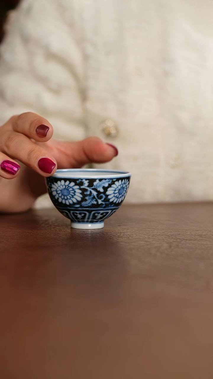 【闪购商品】元青花菊瓣纹小杯杯