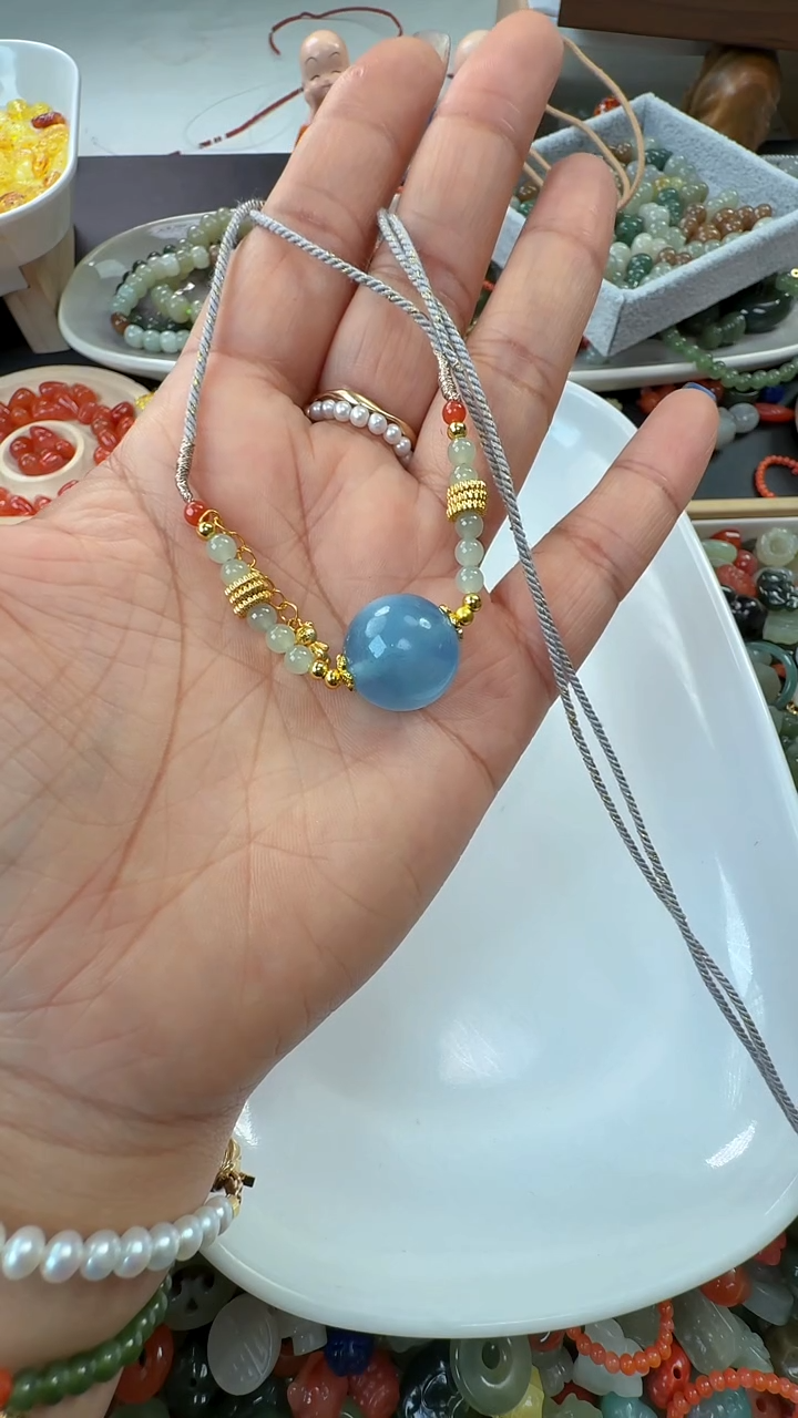 未镶嵌颈饰海蓝宝石小*65一个小H