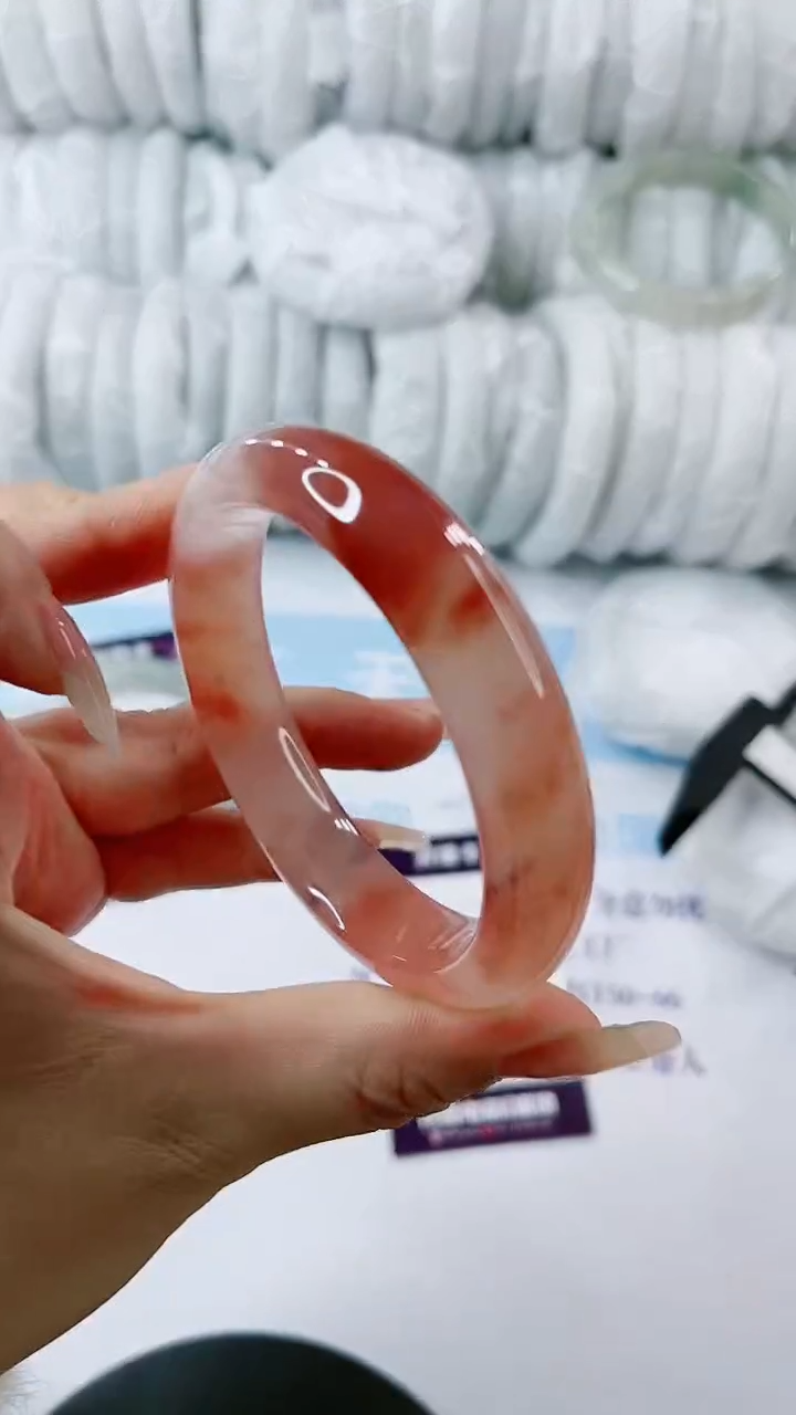 【闪购商品】石英质玉手镯未镶嵌0582138821-多样性发货