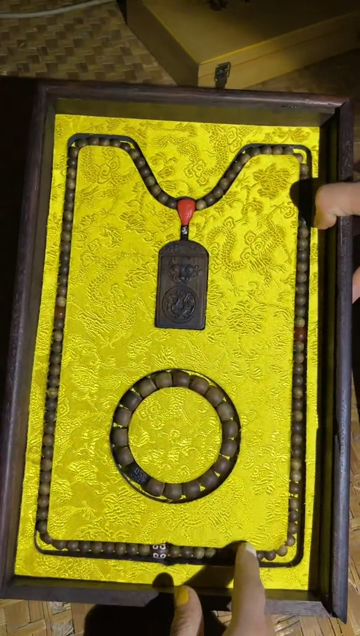 【闪购商品】沉香木摆件63财天然野