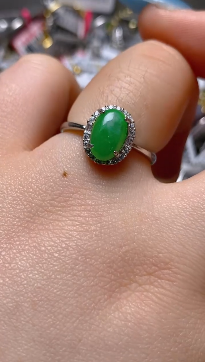 银S925镶嵌戒指翡翠百内无证书