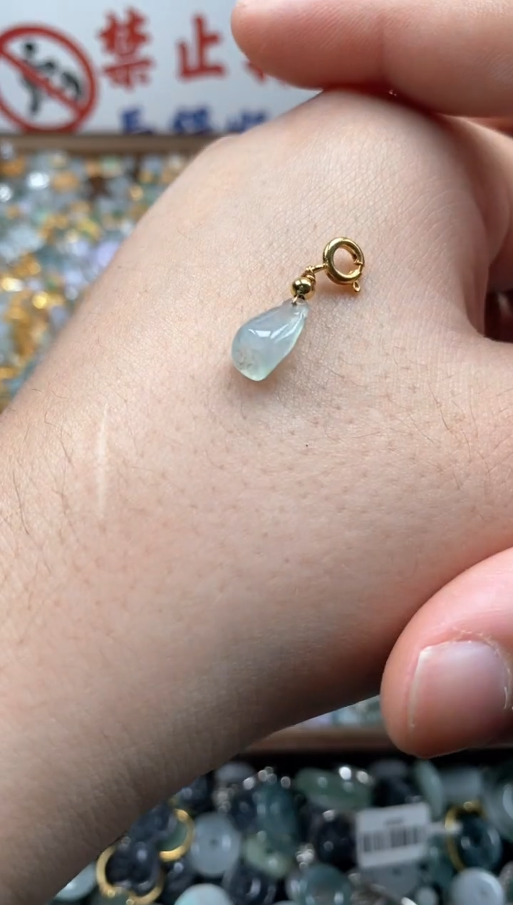 【闪购商品】翡翠颈饰未镶嵌哥哥