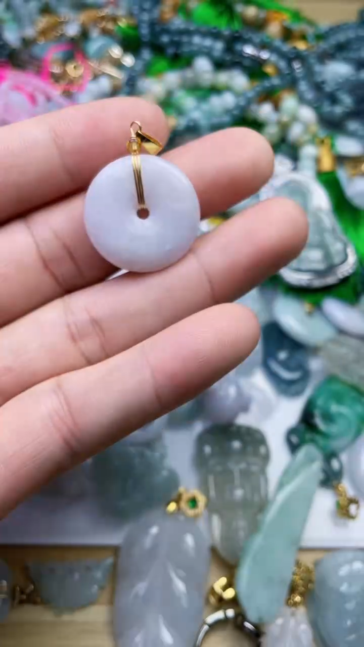 未镶嵌挂件翡翠1